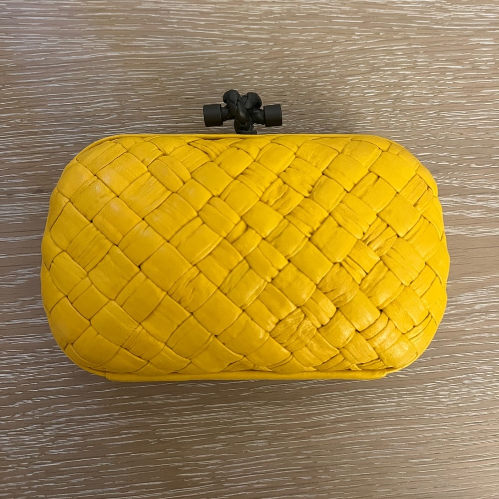 Bottega Veneta Leather Intrecciato Knot Clutch